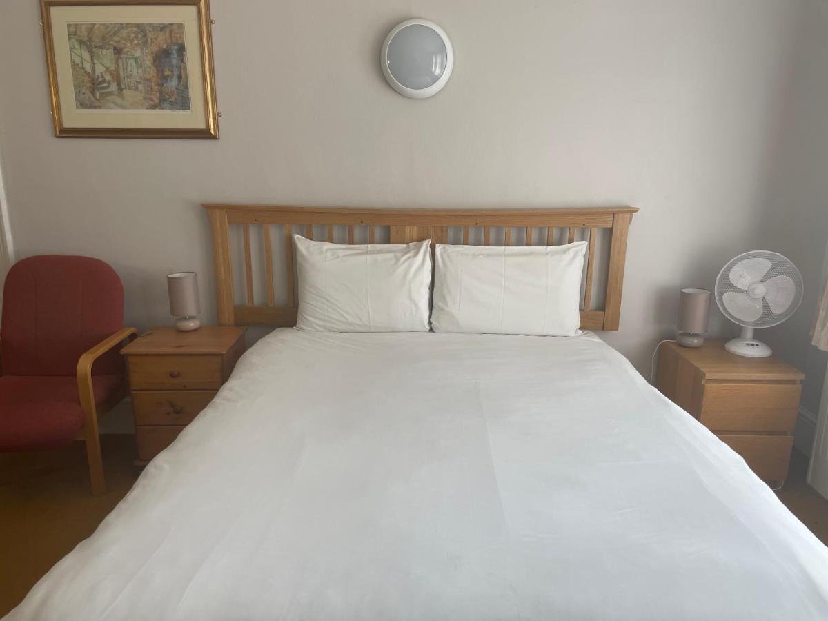 Brookside Lodge 발독 외부 사진